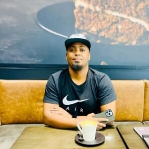 Zoma Travels 🛩️✈️